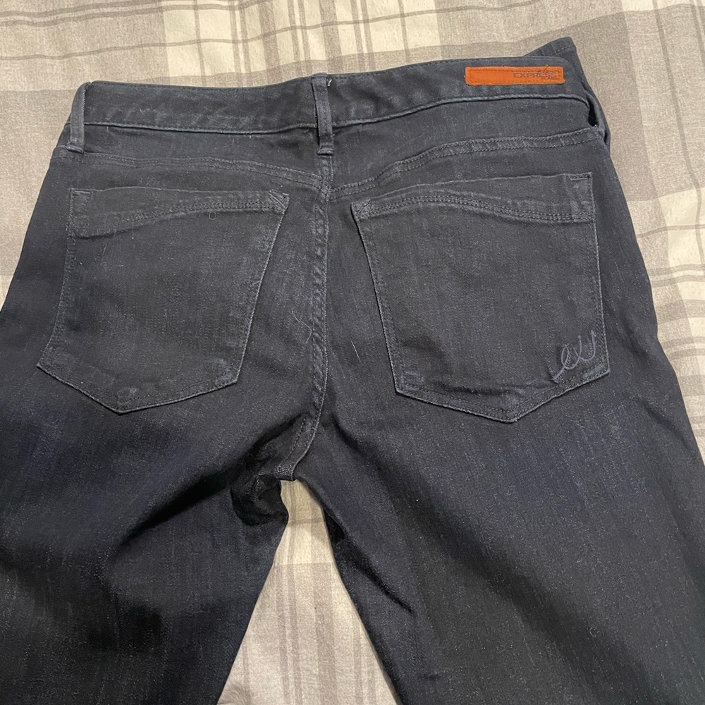 Lot of jeans. All are preloved but in great condition. - Picture 9 of 11